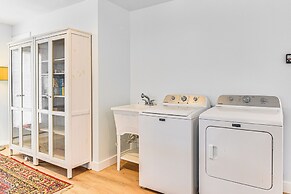 3-acre Oceanfront Home: Game Room & Fire Pit!