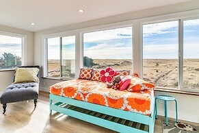 3-acre Oceanfront Home: Game Room & Fire Pit!