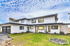 3-acre Oceanfront Home: Game Room & Fire Pit!