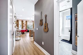 Nashville Vibes Rooftop Karaoke Fire Pit Downtown