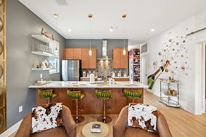 Nashville Vibes Rooftop Karaoke Fire Pit Downtown