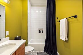 Nashville Vibes Rooftop Karaoke Fire Pit Downtown