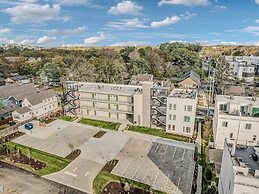 Nashville Vibes Rooftop Karaoke Fire Pit Downtown