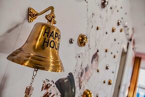 Nashville Vibes Rooftop Karaoke Fire Pit Downtown