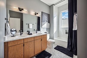 Nashville Vibes Rooftop Karaoke Fire Pit Downtown