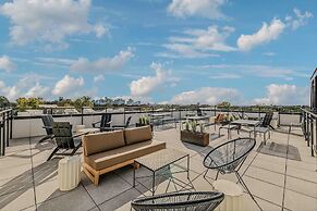 Nashville Vibes Rooftop Karaoke Fire Pit Downtown