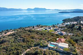 Villa Oasis in Nikiana - Sleep 6 - Pool - Hot Tub