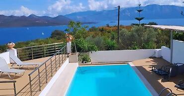 Villa Oasis in Nikiana - Sleep 6 - Pool - Hot Tub