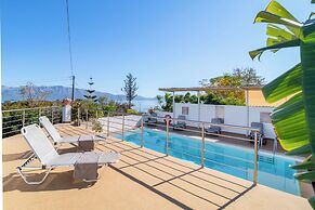 Villa Oasis in Nikiana - Sleep 6 - Pool - Hot Tub