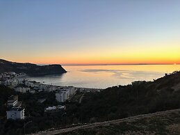 Roomers Himara