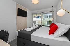 Smash B - Apartment with Private Pool