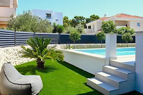 Smash B - Apartment with Private Pool