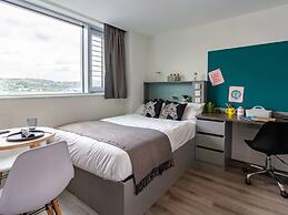 Student Only The Gate