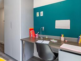 Student Only The Gate