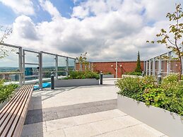 Student Only The Gate