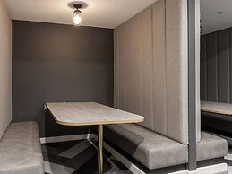 Student Only The Gate