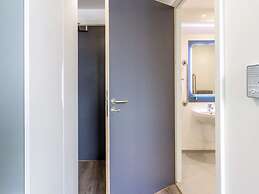 Student Only The Gate