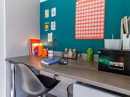 Student Only The Gate