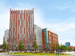 Student Only The Gate