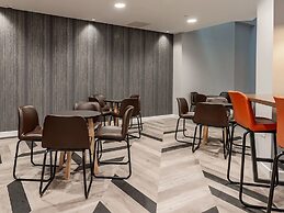 Student Only The Gate