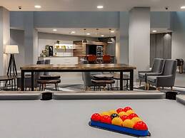 Student Only The Gate