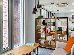 Student Only The Gate