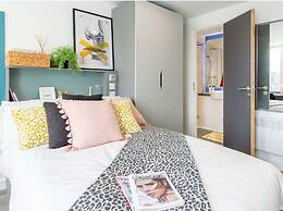 Student Only The Gate