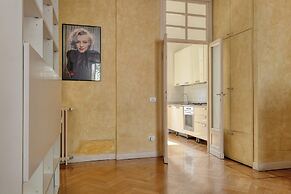 JOIVY Airy flat near the city centre