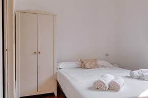 JOIVY Airy flat near the city centre