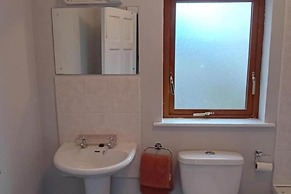 3 Bed-sleeps 5-garden-parking-pets