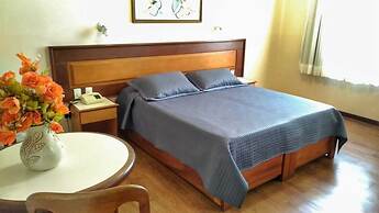 Hotel Dominguez Plaza