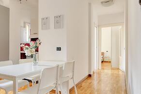 JOIVY Cosy flat near Montanelli Gardens