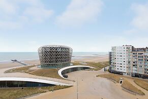 Apartment in Middelkerke With Stunning Views
