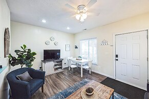 Cozy 2 Bedroom Getaway