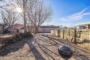 Cozy 2 Bedroom Getaway