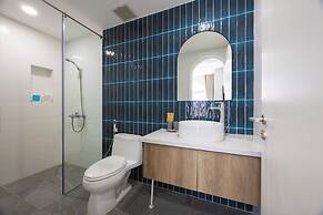 Lotus Home Cafe - Cable Car Station