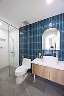 Lotus Home Cafe - Cable Car Station