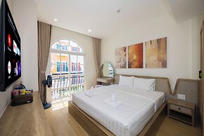 Lotus Home Cafe - Cable Car Station