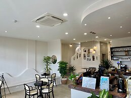 Lotus Home Cafe - Cable Car Station