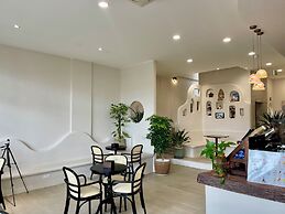 Lotus Home Cafe - Cable Car Station