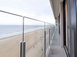 Apartment in Middelkerke With Sea Views