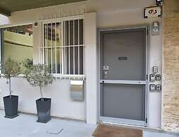 Athens Zeus A by Super Host Hub