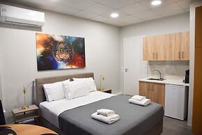 Athens Zeus A by Super Host Hub