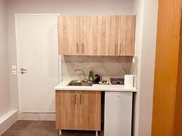 Athens Zeus A by Super Host Hub