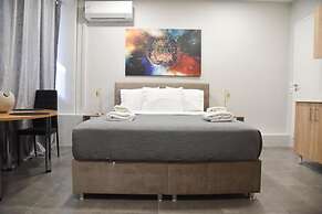 Athens Zeus A by Super Host Hub