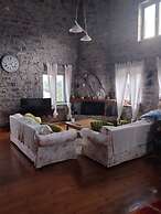 Vitina Number 5 House