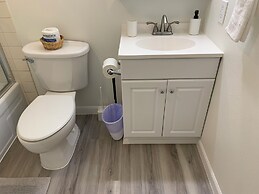 Central Bellevue Guesthouse Private Room