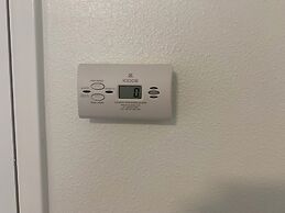 Central Bellevue Guesthouse Private Room