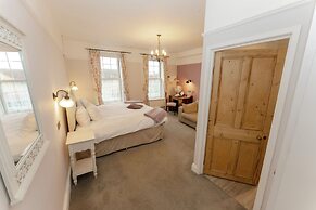 Sherbourne House Hotel