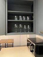 Central Bellevue Retreat Private Rooms